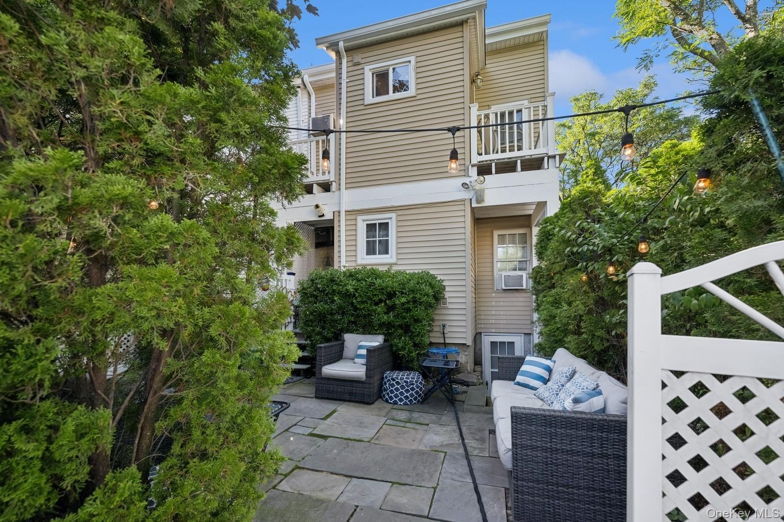 1114 1st Avenue, New Hyde Park, NY 11040