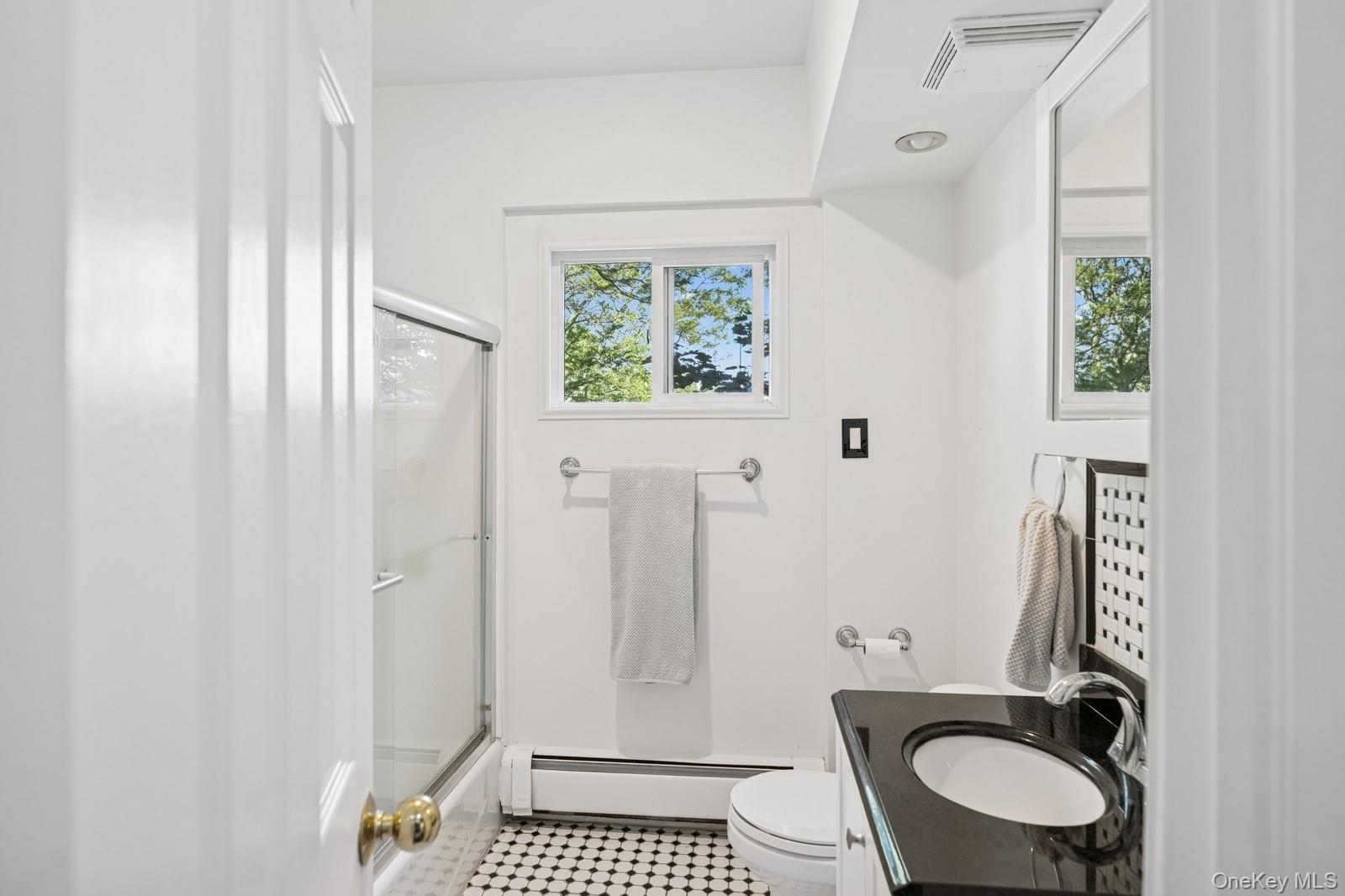 1114 1st Avenue, New Hyde Park, NY 11040