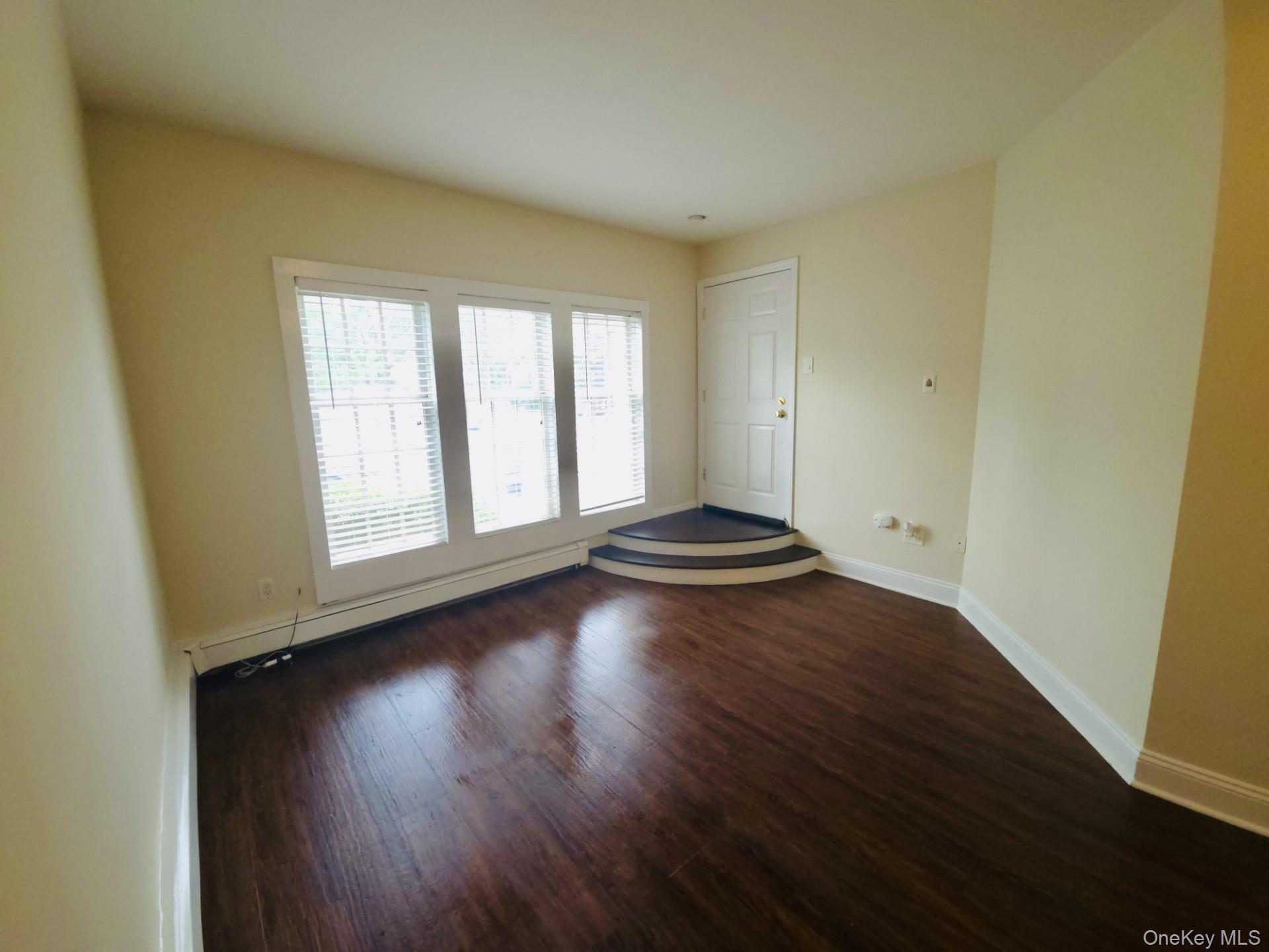 1114 1st Avenue, New Hyde Park, NY 11040