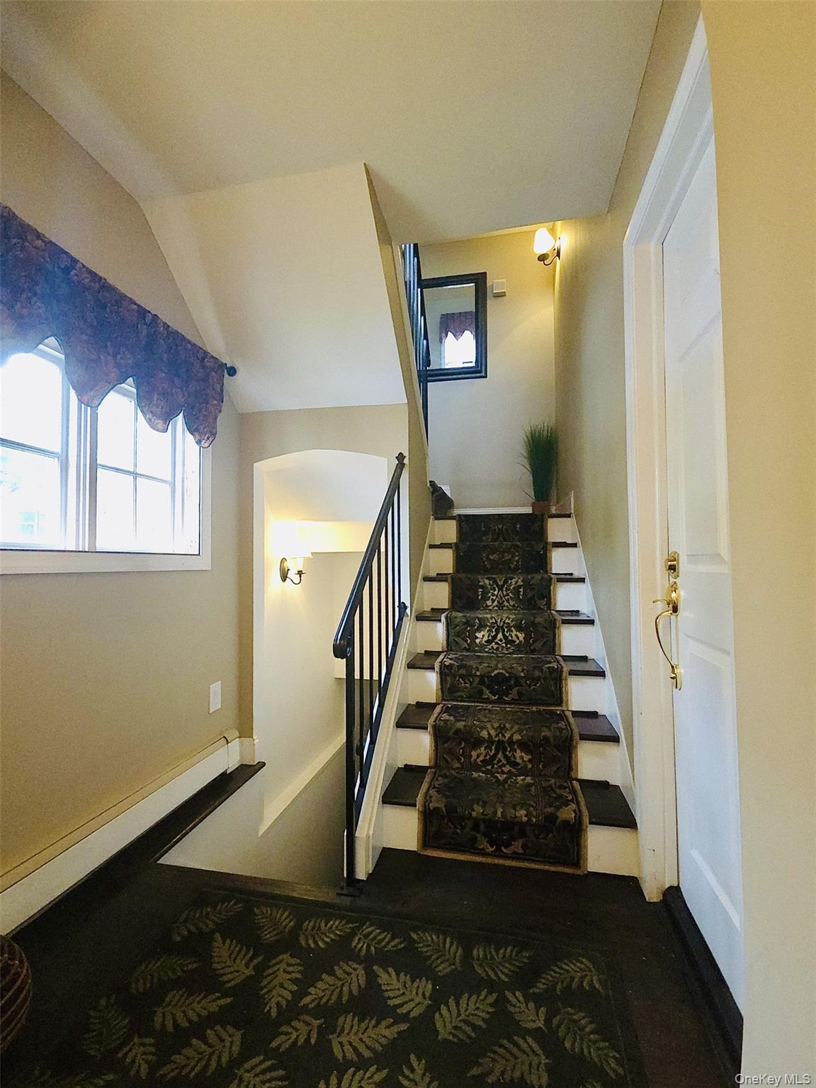 1114 1st Avenue, New Hyde Park, NY 11040