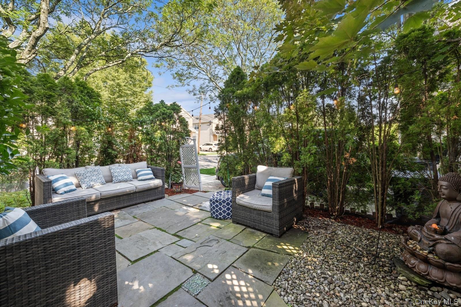 1114 1st Avenue, New Hyde Park, NY 11040