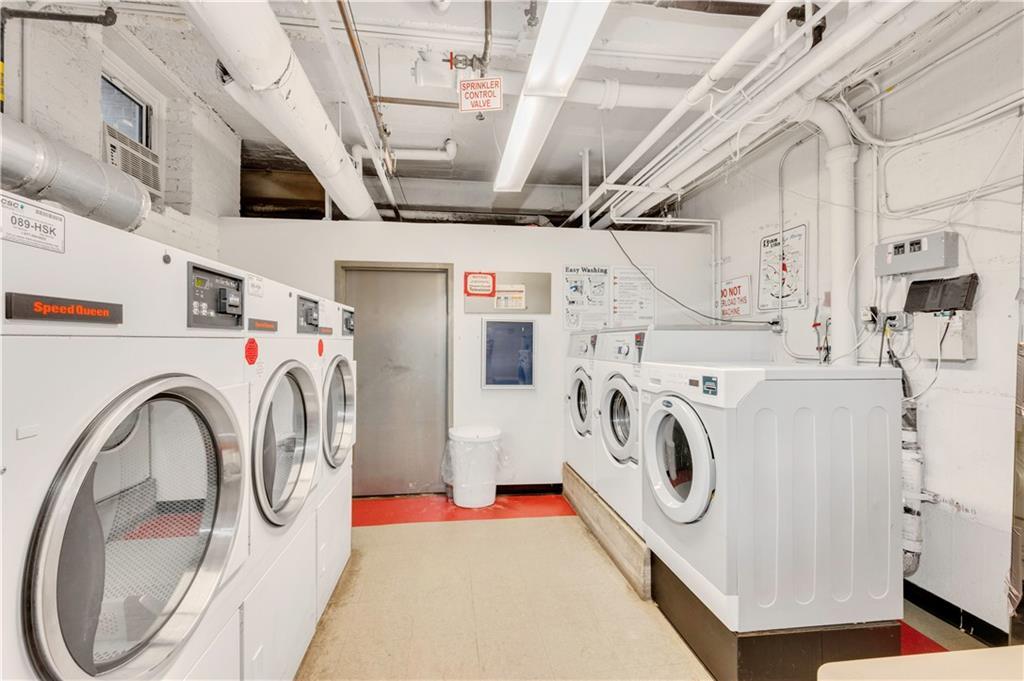 9707 4th Avenue # 3R, Brooklyn, NY 11209