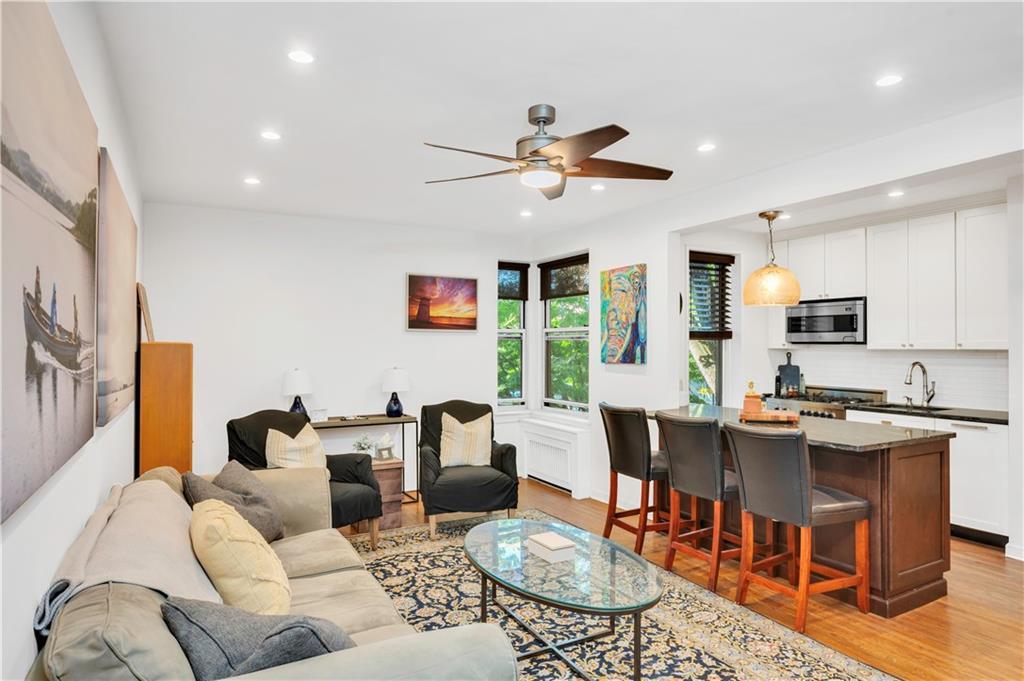 9707 4th Avenue # 3R, Brooklyn, NY 11209