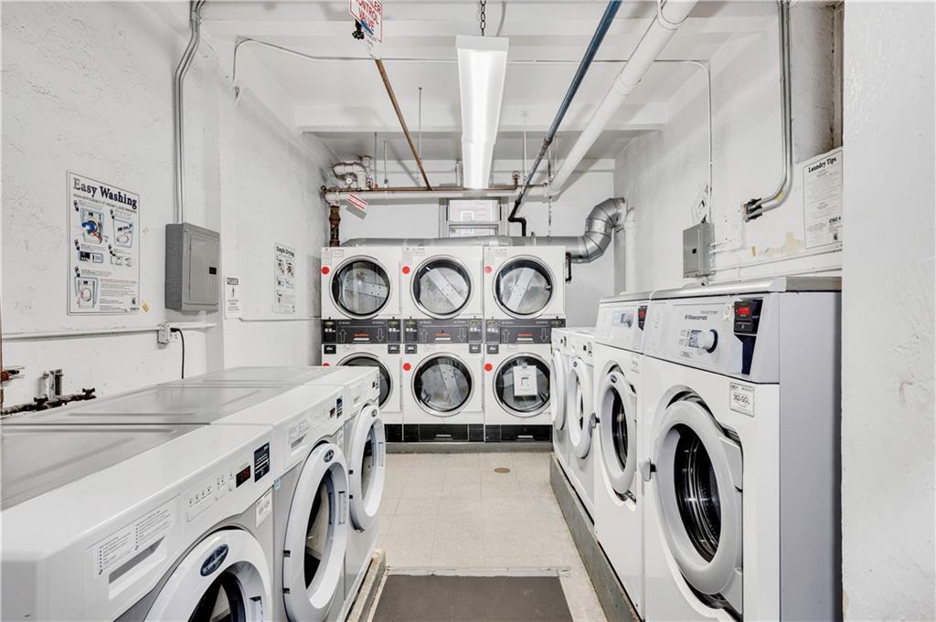 9707 4th Avenue # 3R, Brooklyn, NY 11209