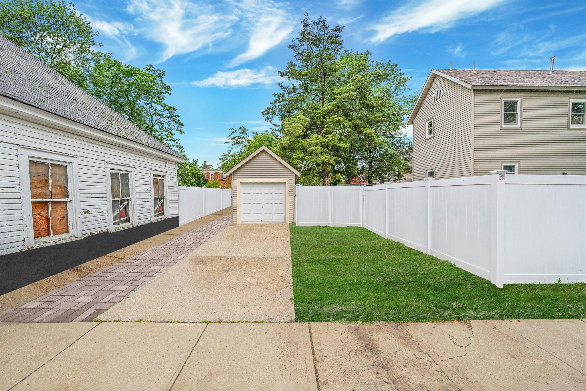 38 S Front Street, Farmingdale, NY 11735