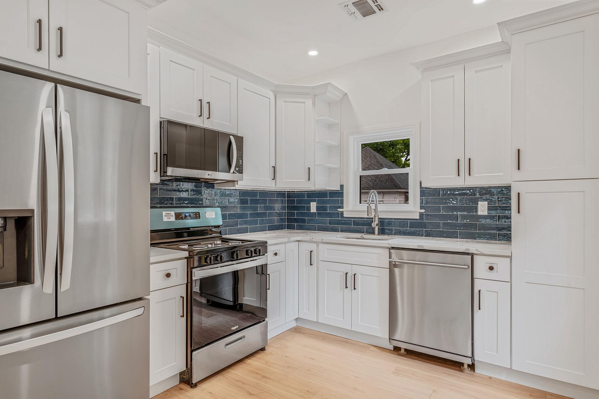 38 S Front Street, Farmingdale, NY 11735