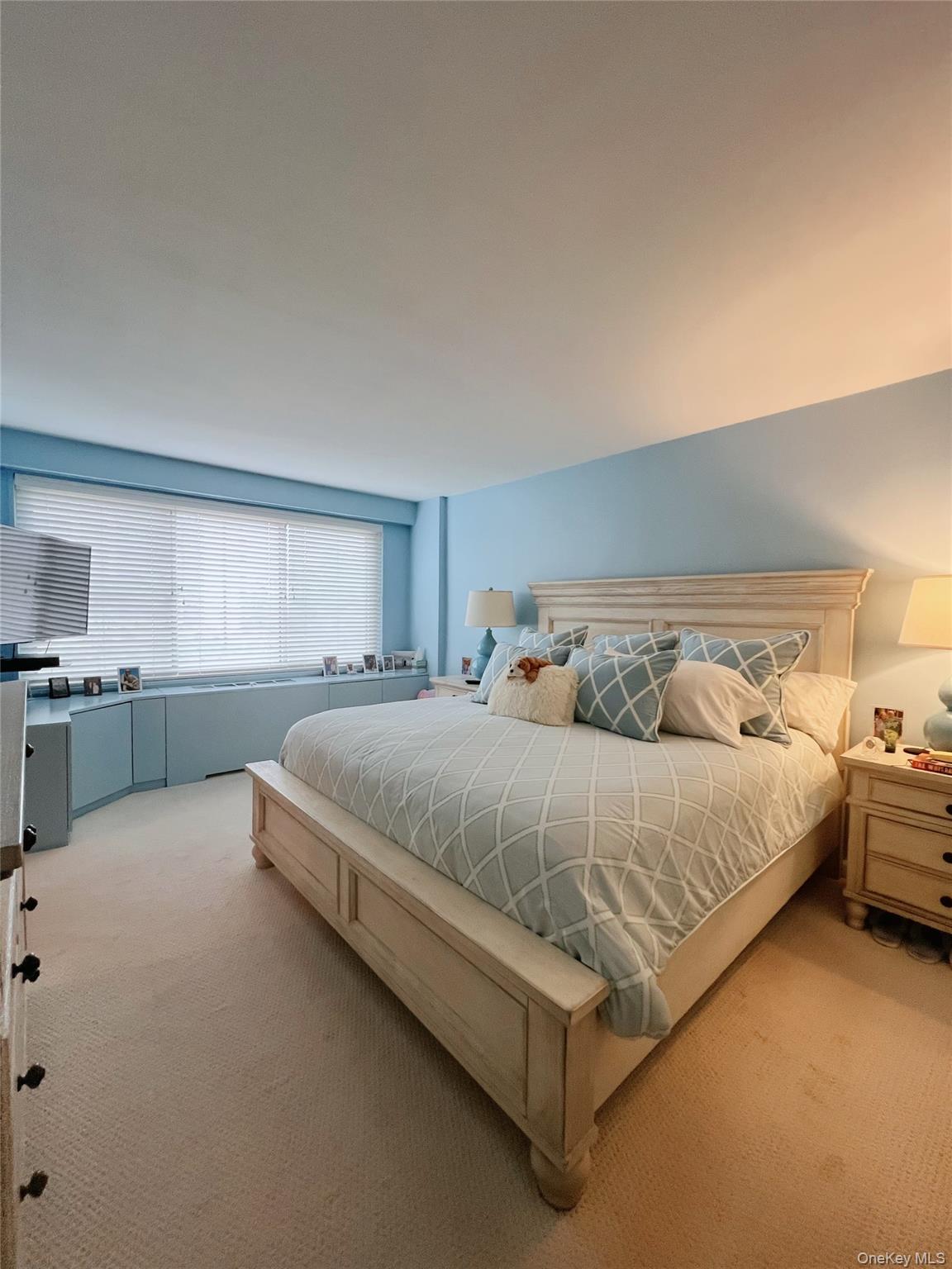 1815 215 Street # 1G, Bayside, NY 11360