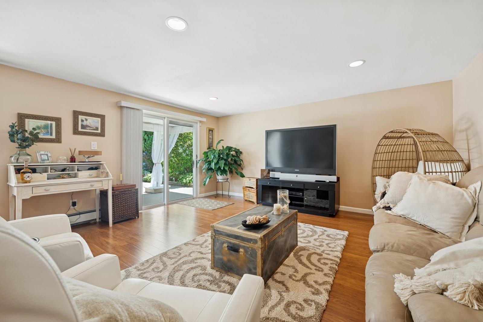 2092 Vine Drive, Merrick, NY 11566