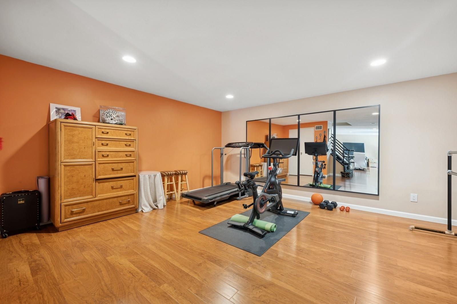 2092 Vine Drive, Merrick, NY 11566