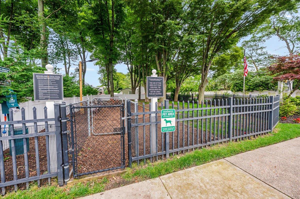112 Cardinal Lane # 2B, Islip, NY 11751