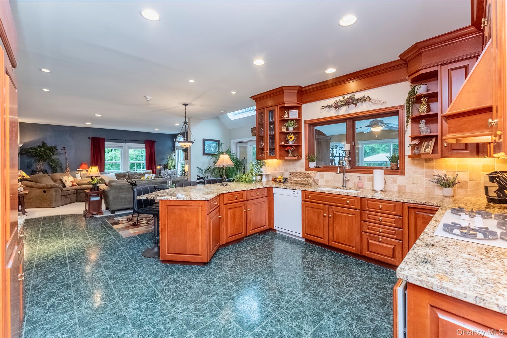 21 Amy Court, Kingston, NY 12401