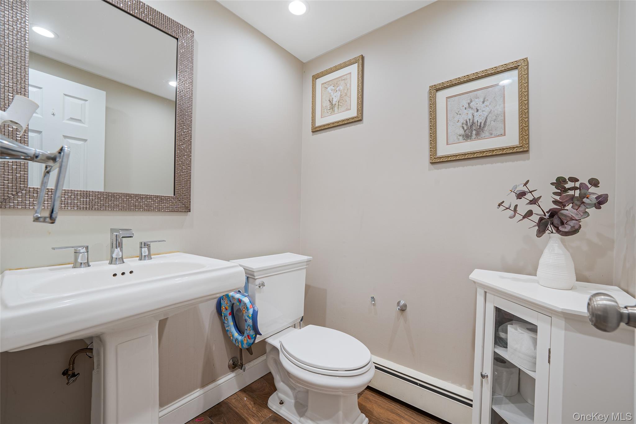 5 Fox Road, Middle Island, NY 11953