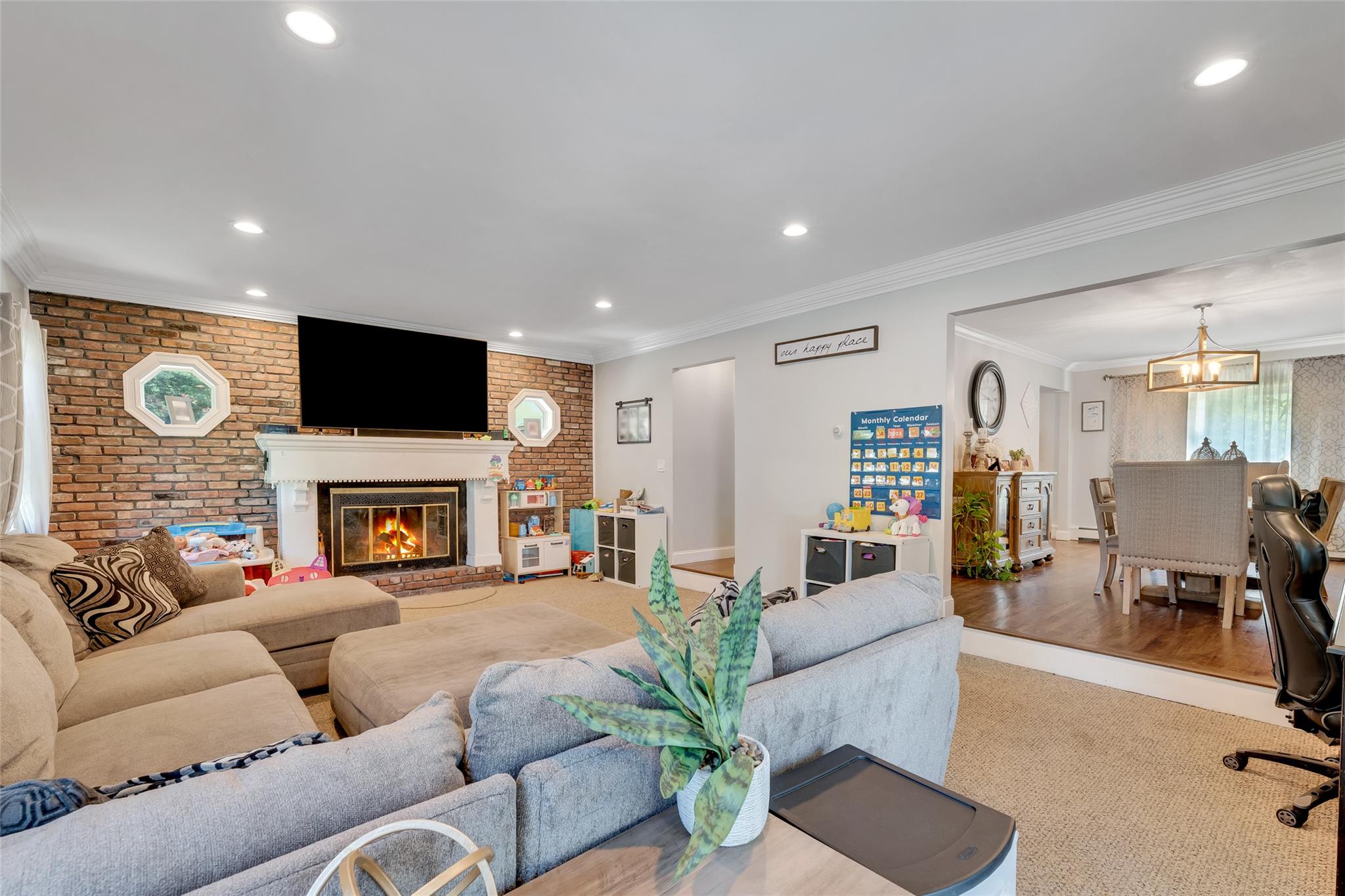 5 Fox Road, Middle Island, NY 11953