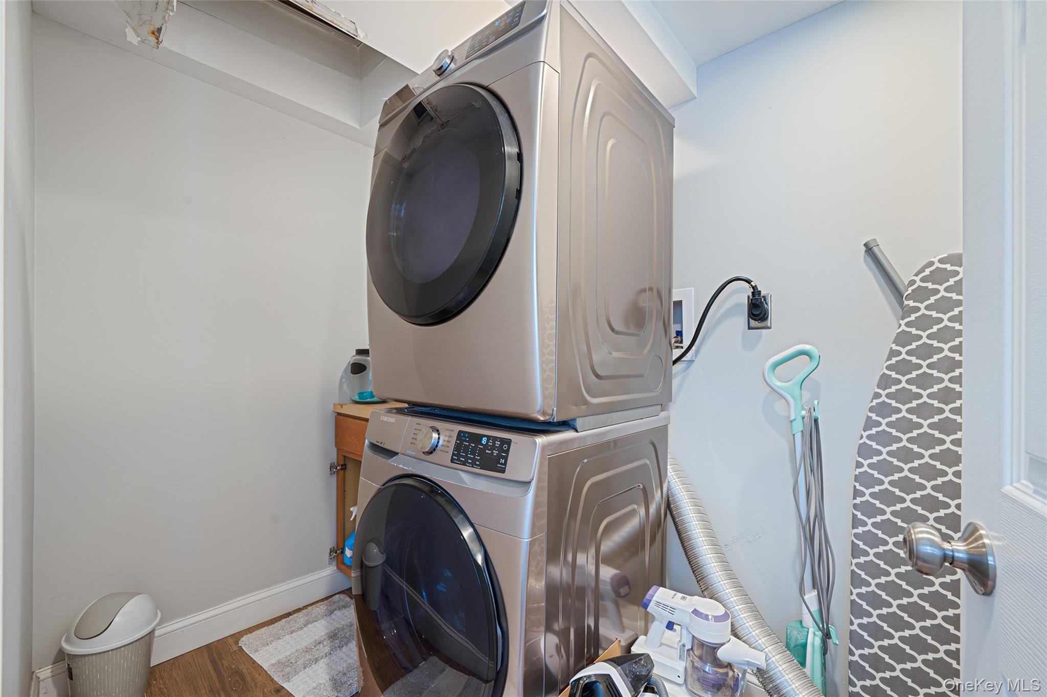 5 Fox Road, Middle Island, NY 11953