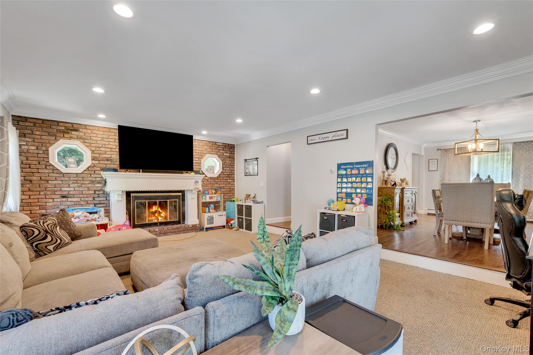 5 Fox Road, Middle Island, NY 11953