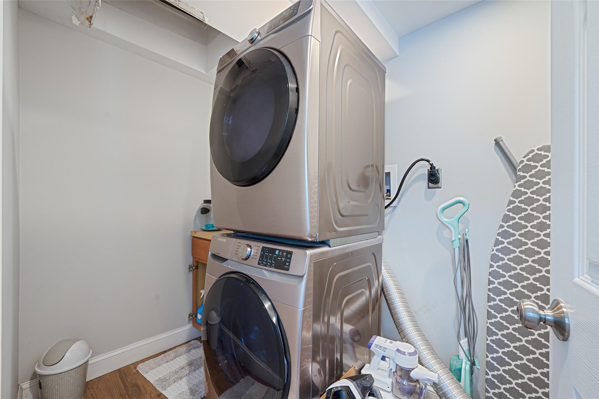 5 Fox Road, Middle Island, NY 11953