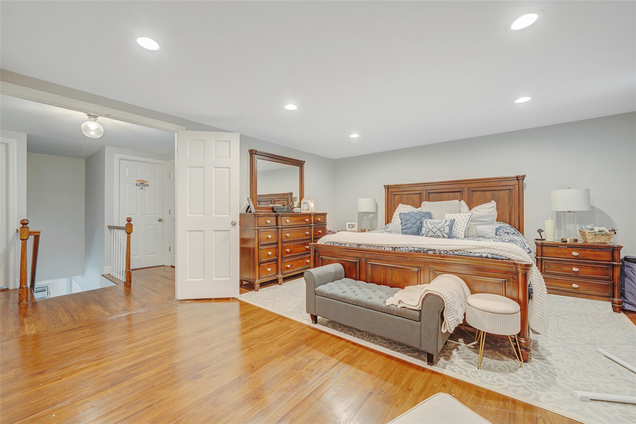 5 Fox Road, Middle Island, NY 11953