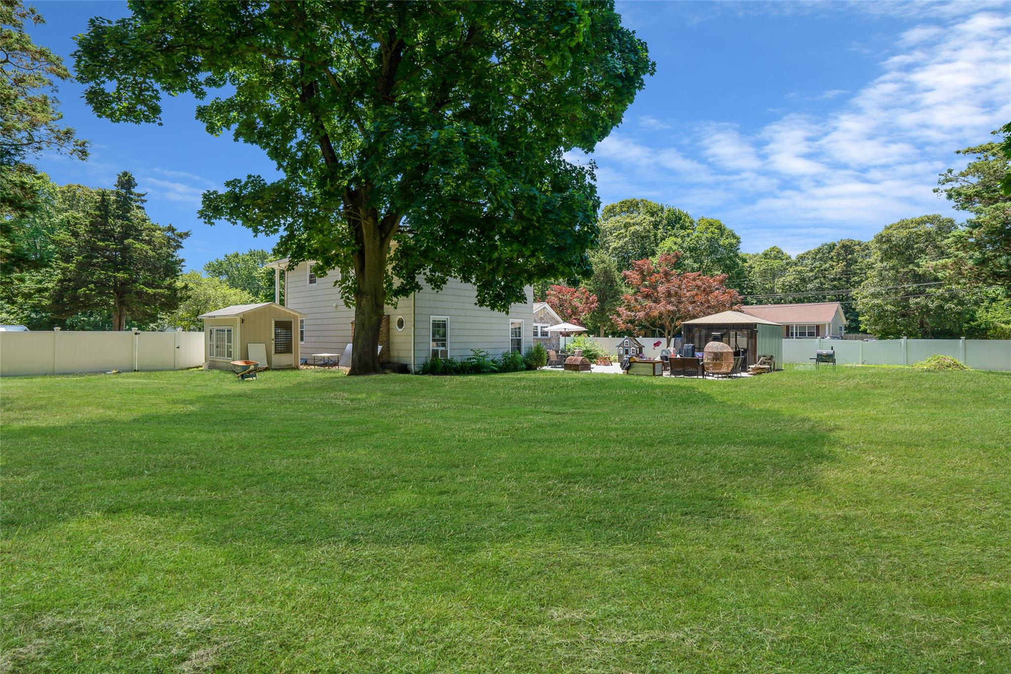 5 Fox Road, Middle Island, NY 11953