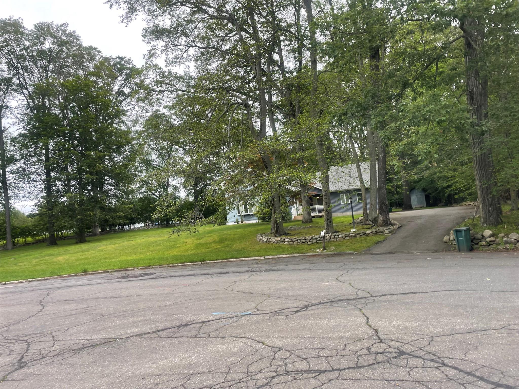 28 Nob Hill Road, New City, NY 10956