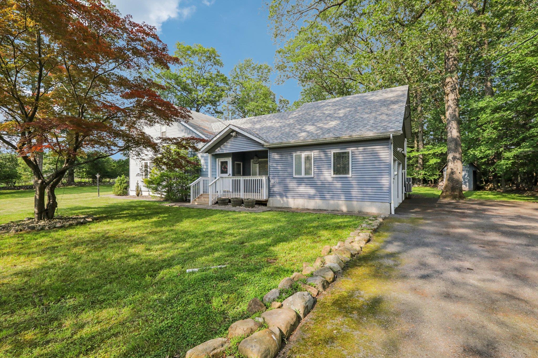 28 Nob Hill Road, New City, NY 10956