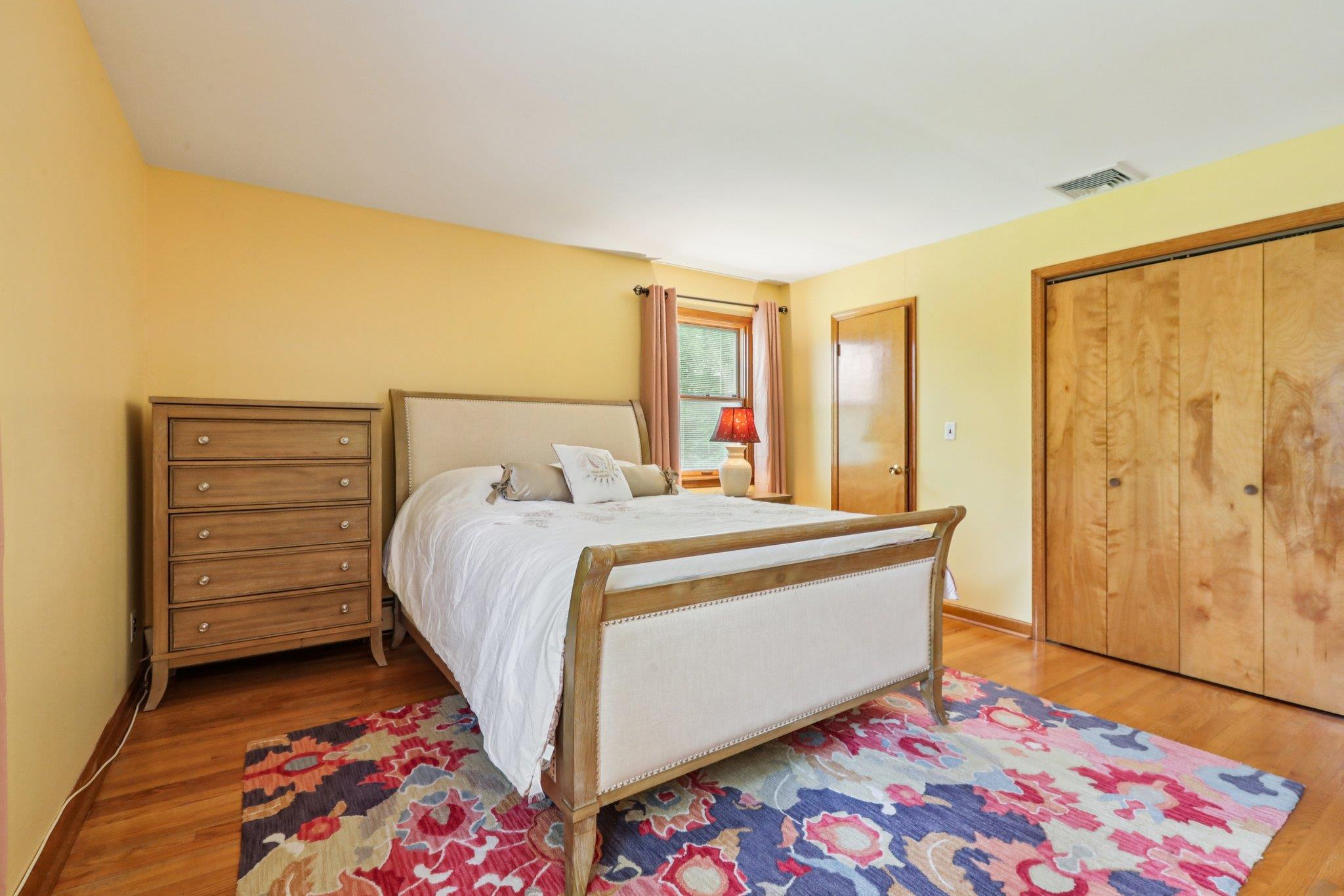 28 Nob Hill Road, New City, NY 10956