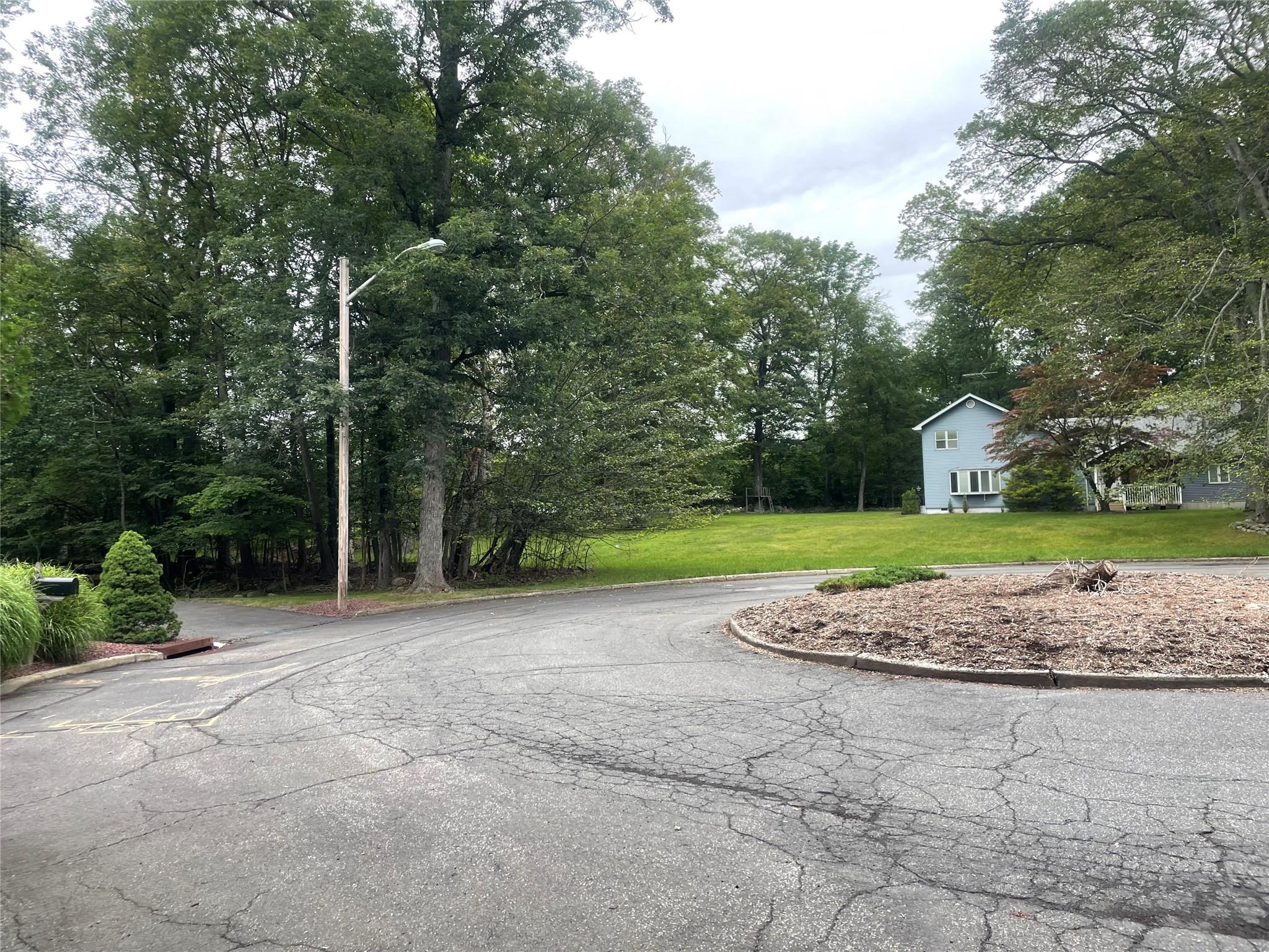 28 Nob Hill Road, New City, NY 10956