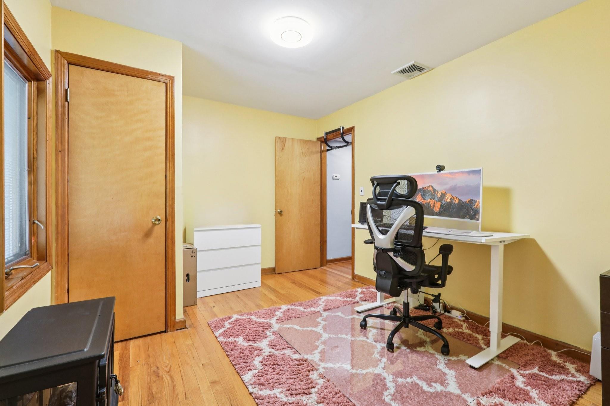 28 Nob Hill Road, New City, NY 10956