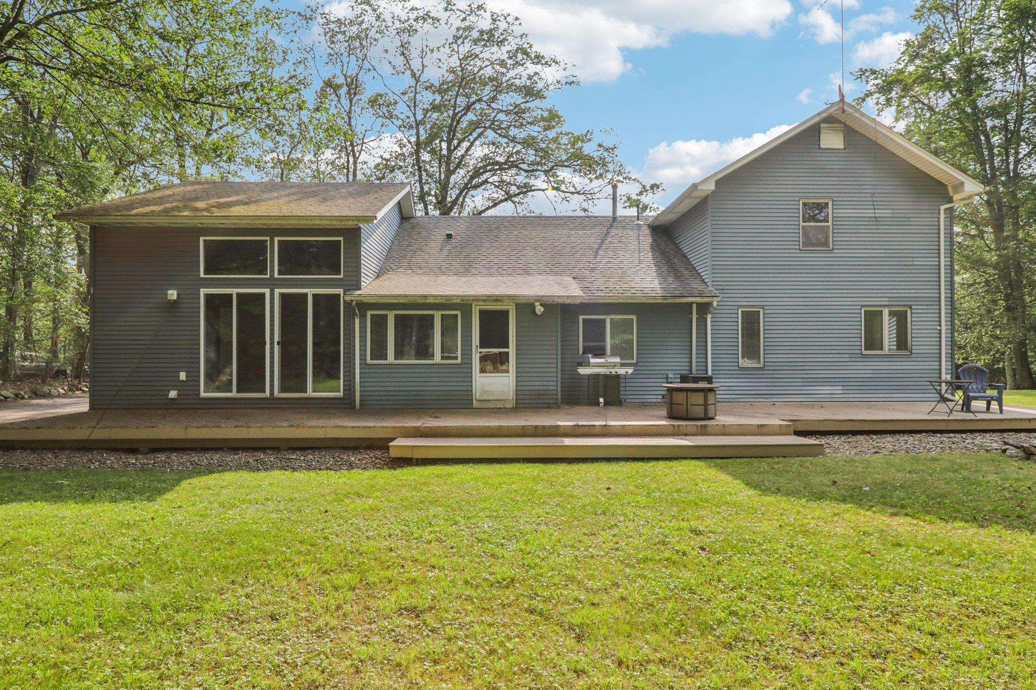 28 Nob Hill Road, New City, NY 10956