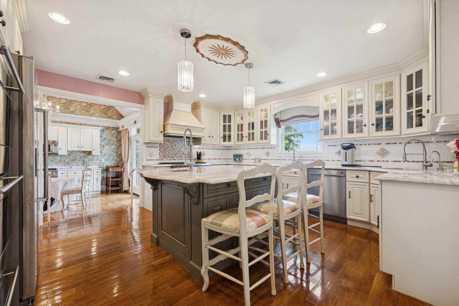 123 Lake Drive, Hewlett Harbor, NY 11557