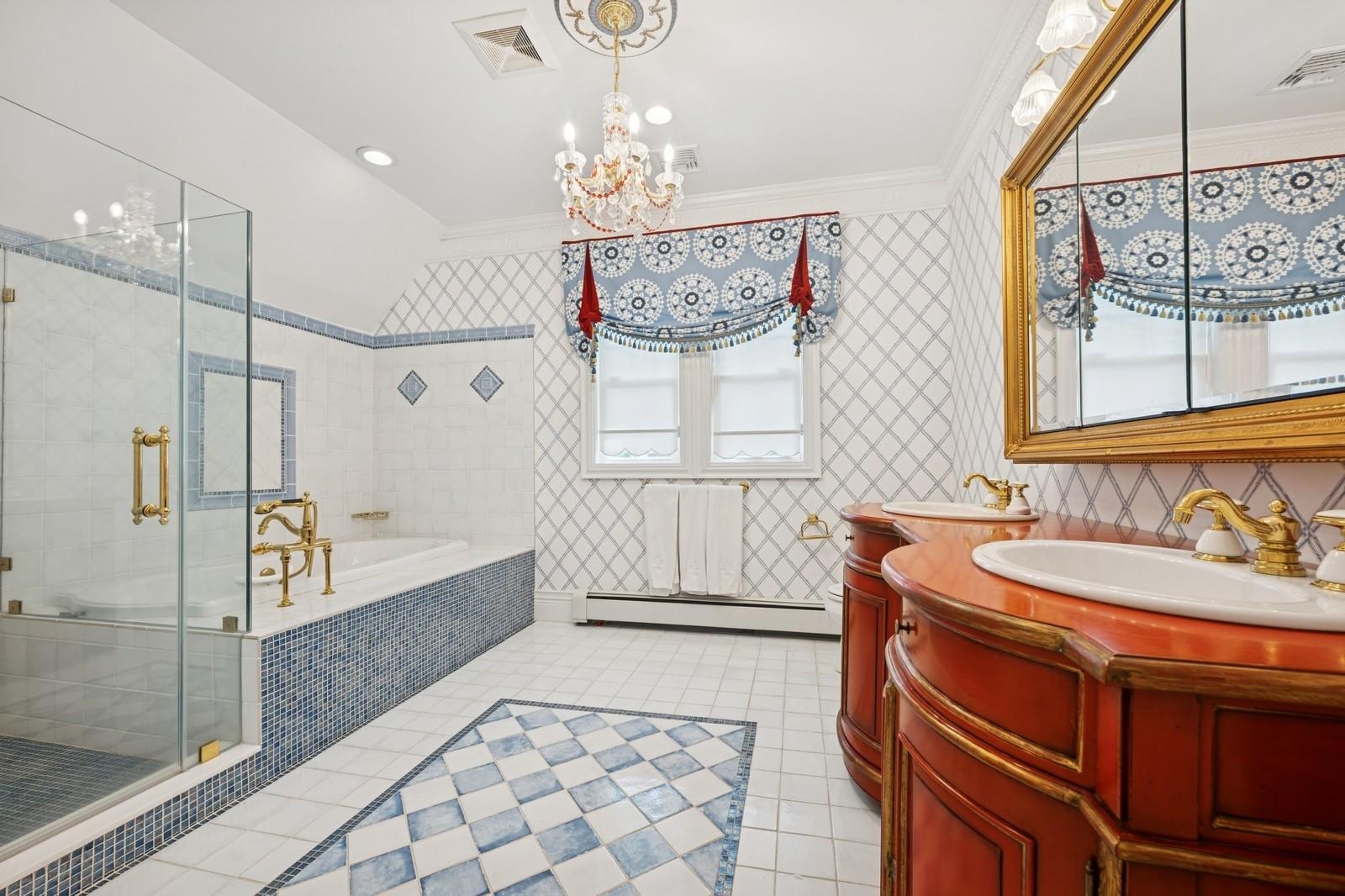 123 Lake Drive, Hewlett Harbor, NY 11557