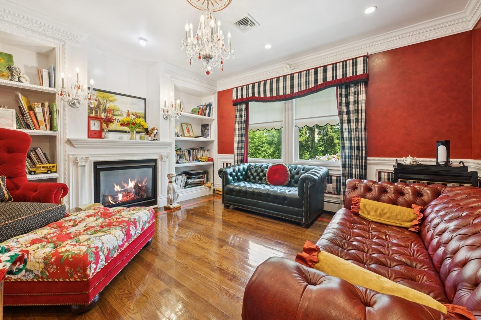 123 Lake Drive, Hewlett Harbor, NY 11557