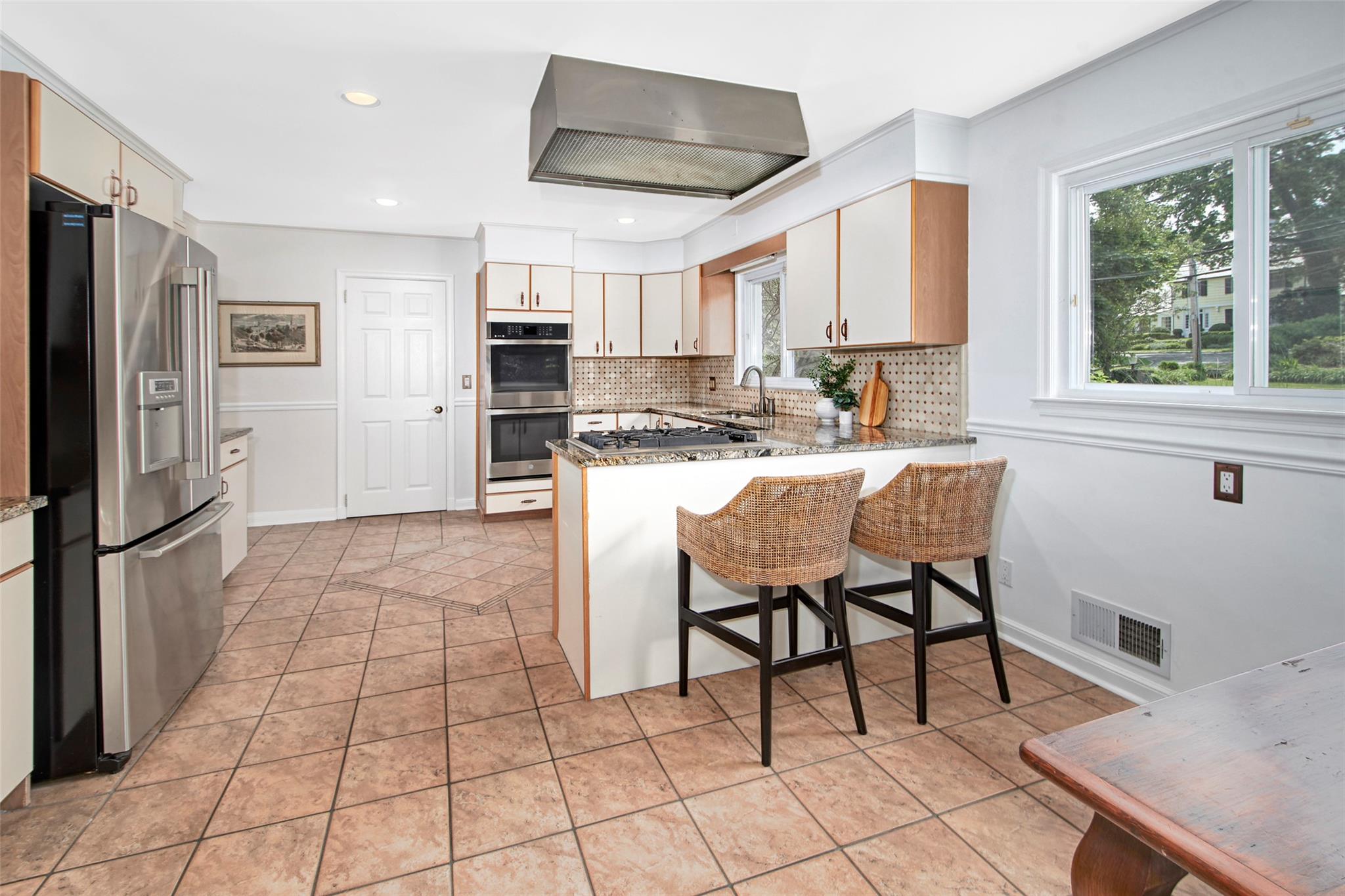 527 Purchase Street, Rye, NY 10580