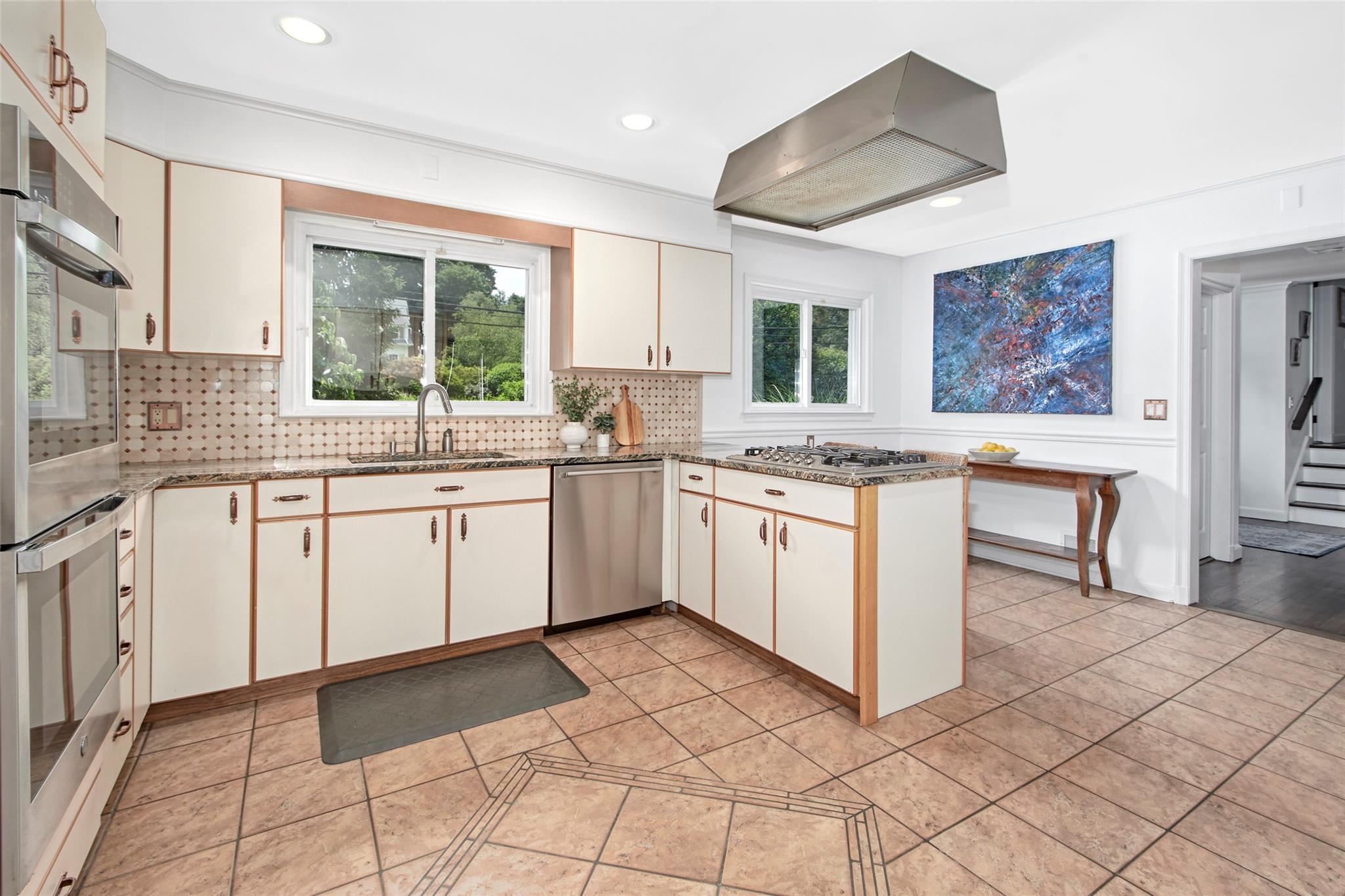 527 Purchase Street, Rye, NY 10580