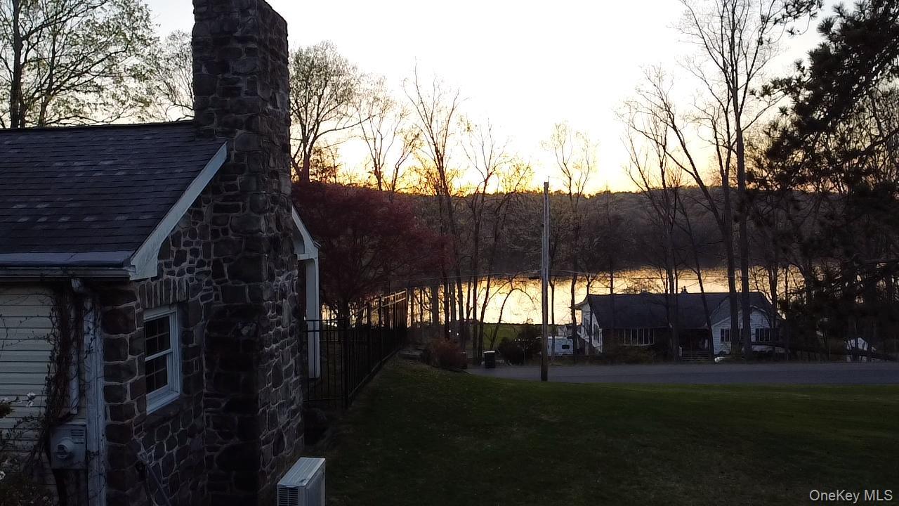 39 Shore Drive, Blooming Grove, NY 10914