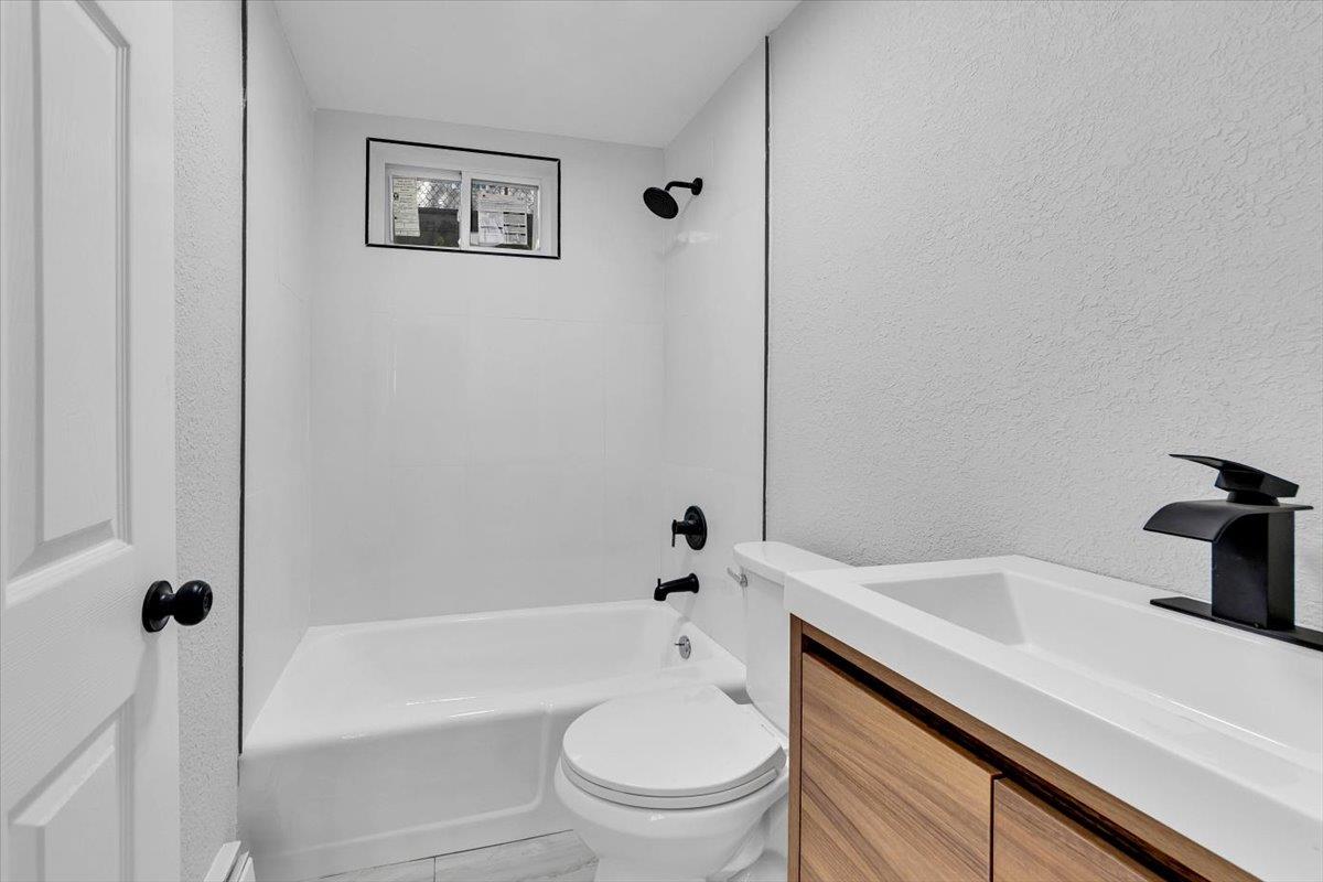 68 Ridgeview Avenue, Yonkers, NY 10710