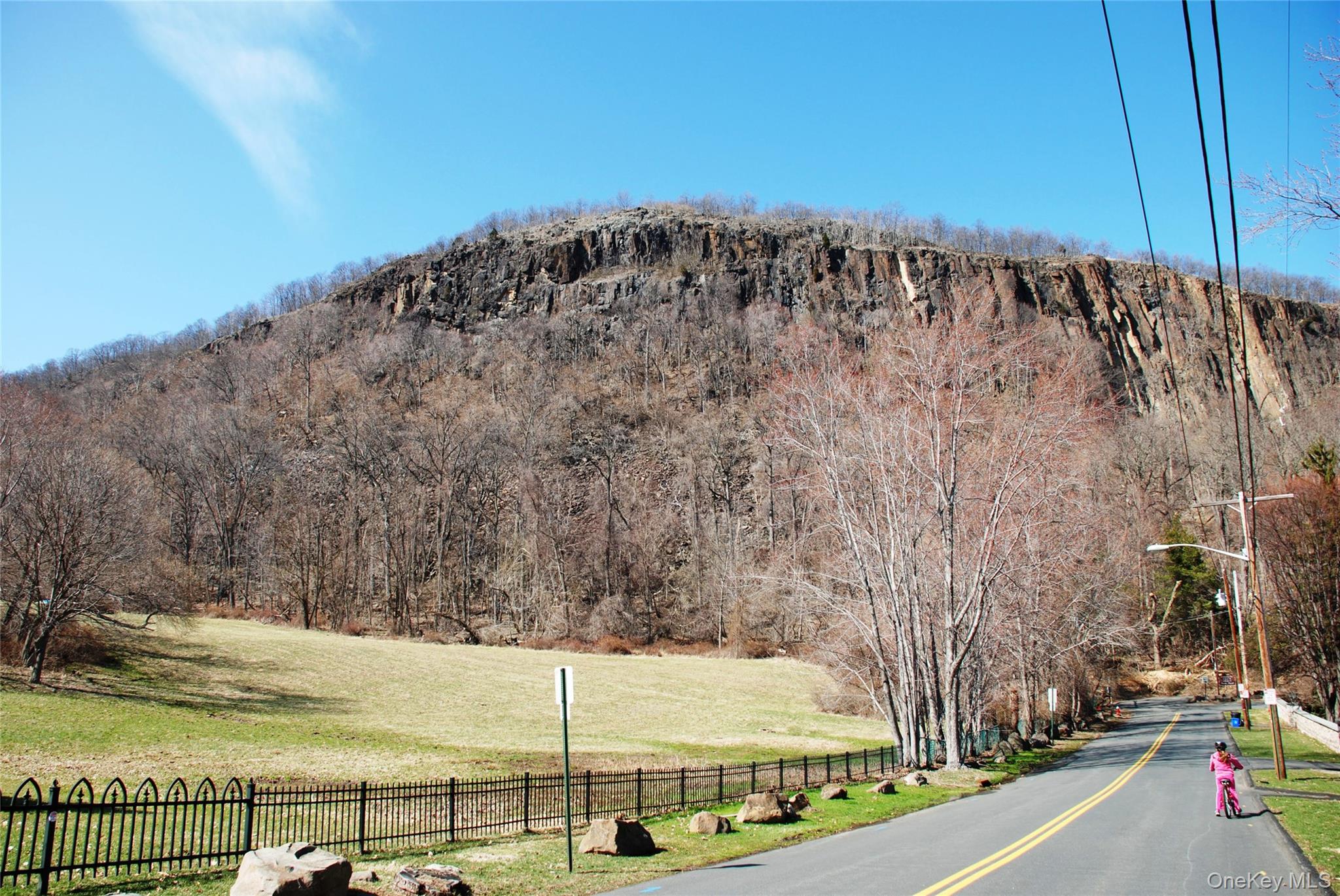 205 Radcliff Drive, Nyack, NY 10960