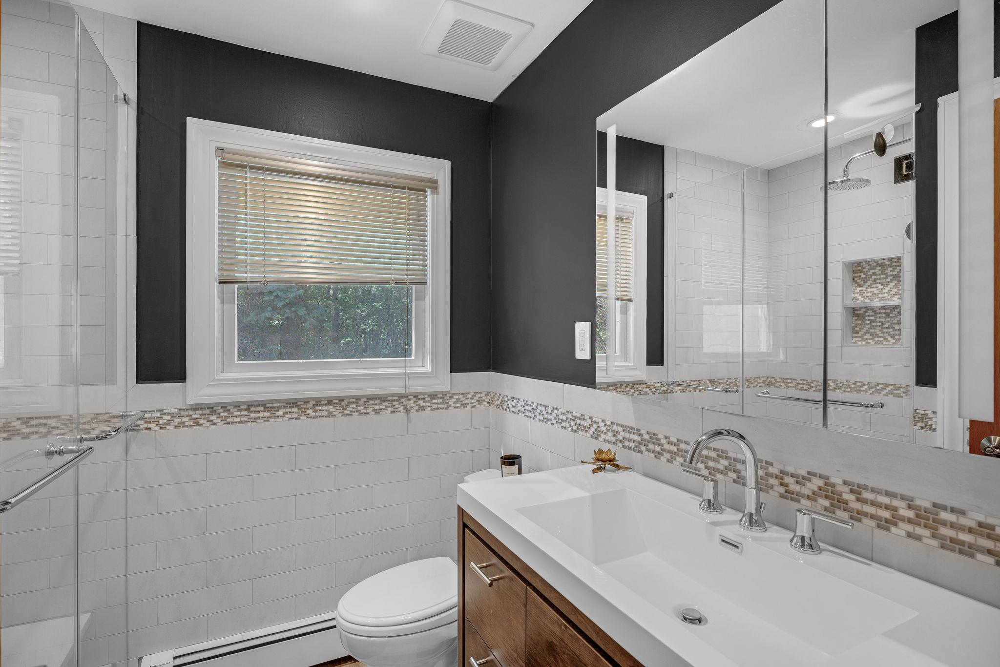 23 Whistler Hill Lane, Elwood, NY 11743