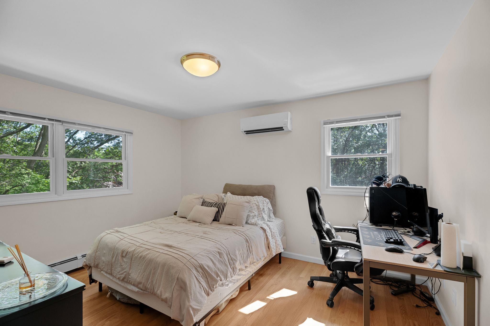 23 Whistler Hill Lane, Elwood, NY 11743