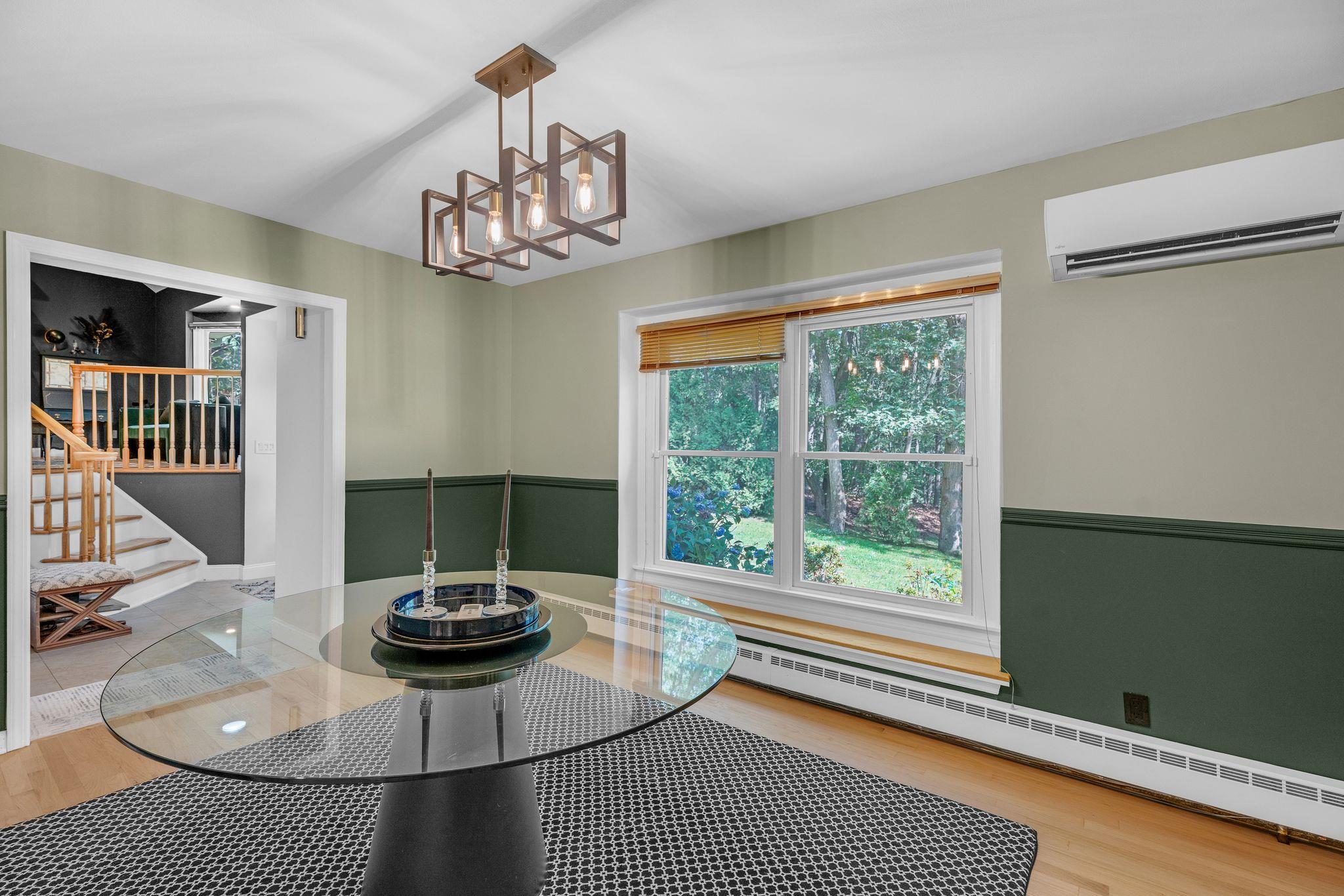 23 Whistler Hill Lane, Elwood, NY 11743