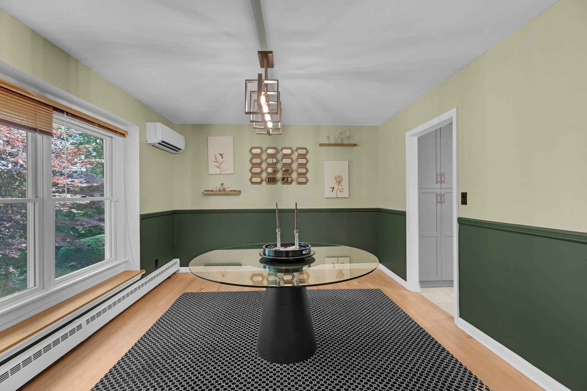 23 Whistler Hill Lane, Elwood, NY 11743