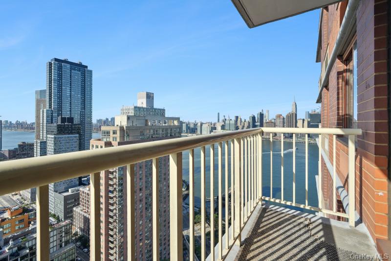 4-74 48th Avenue # 35L, Long Island City, NY 11109