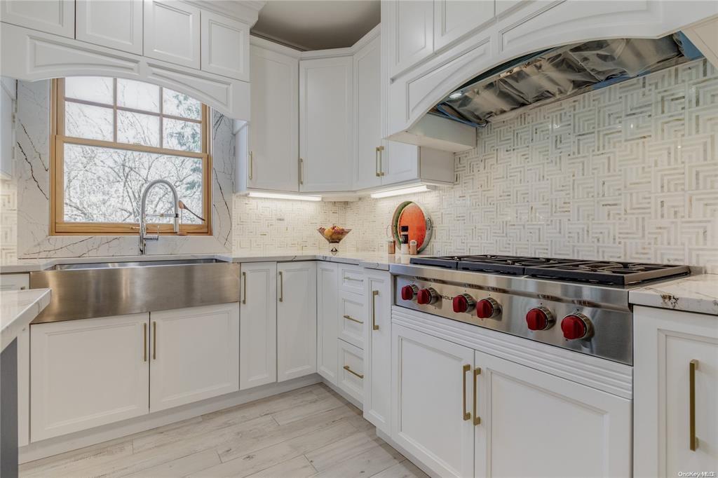 351 Hollywood Avenue, Douglaston, NY 11363