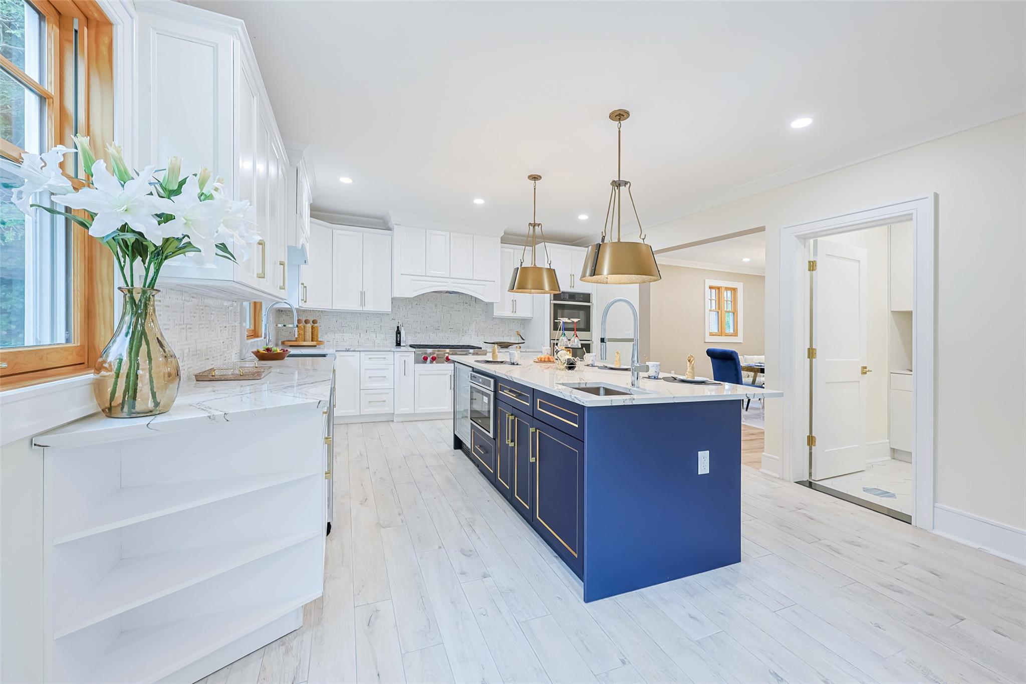 351 Hollywood Avenue, Douglaston, NY 11363