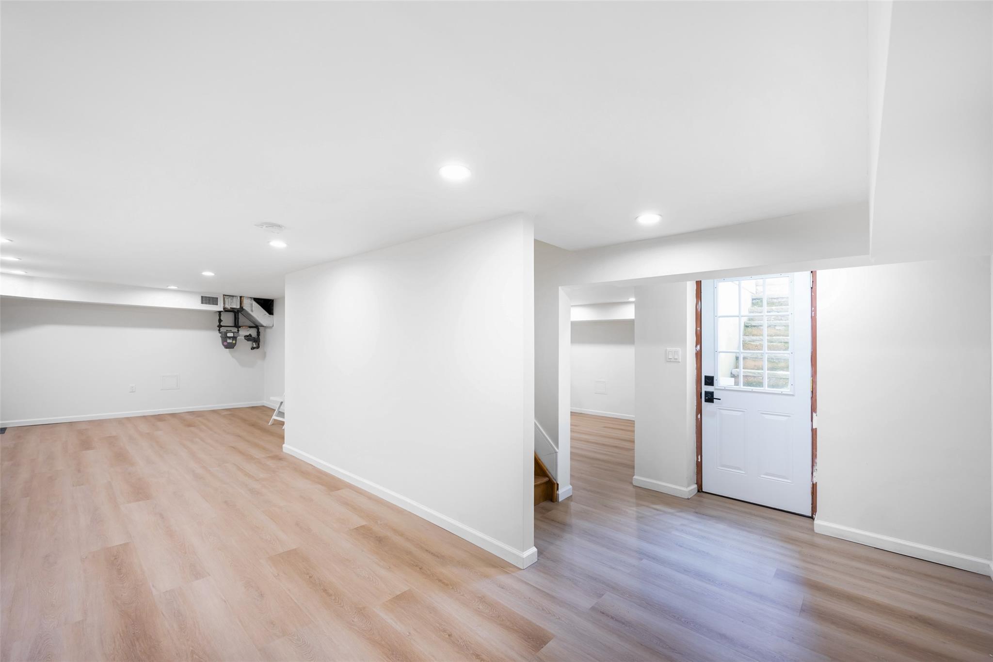 351 Hollywood Avenue, Douglaston, NY 11363