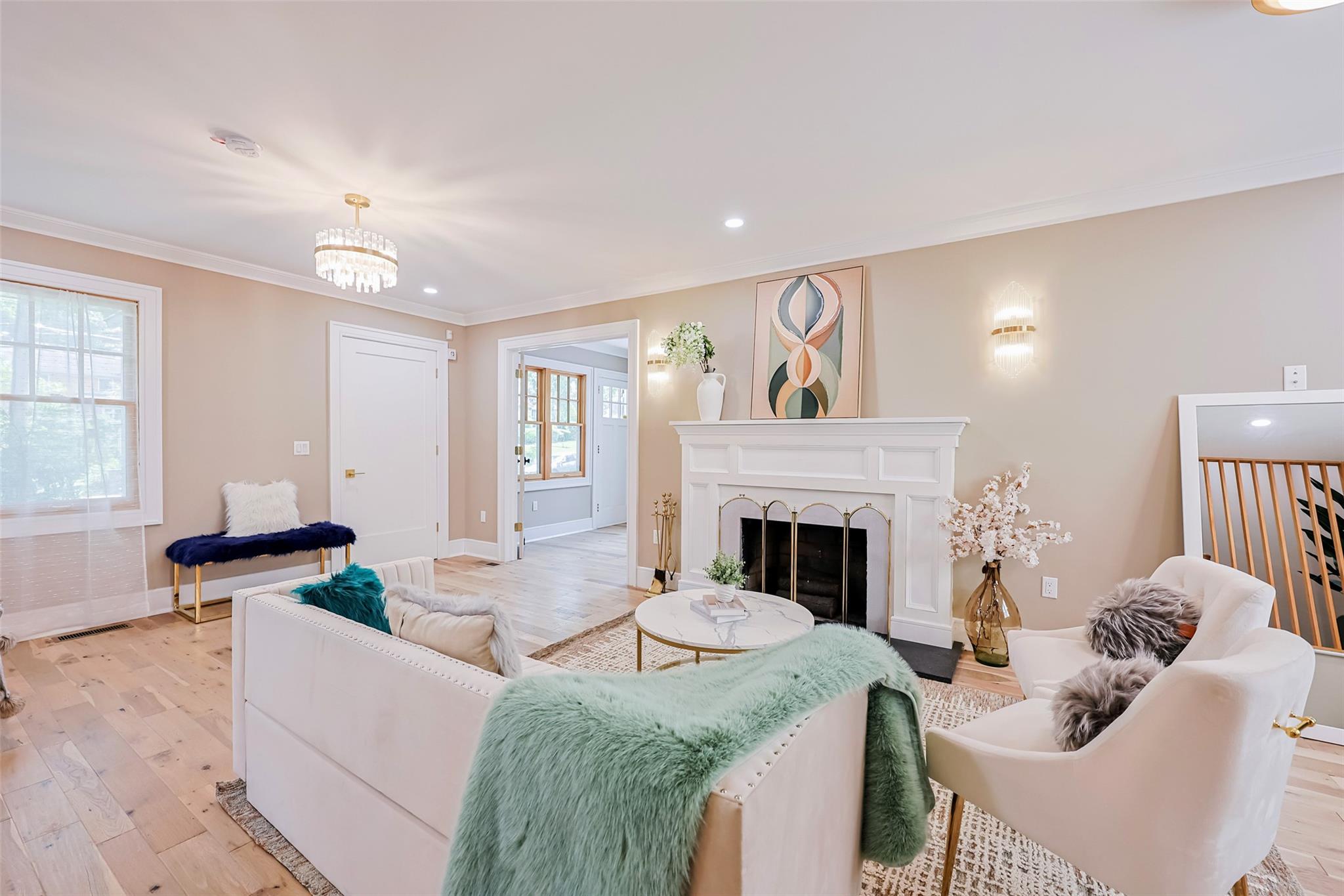 351 Hollywood Avenue, Douglaston, NY 11363