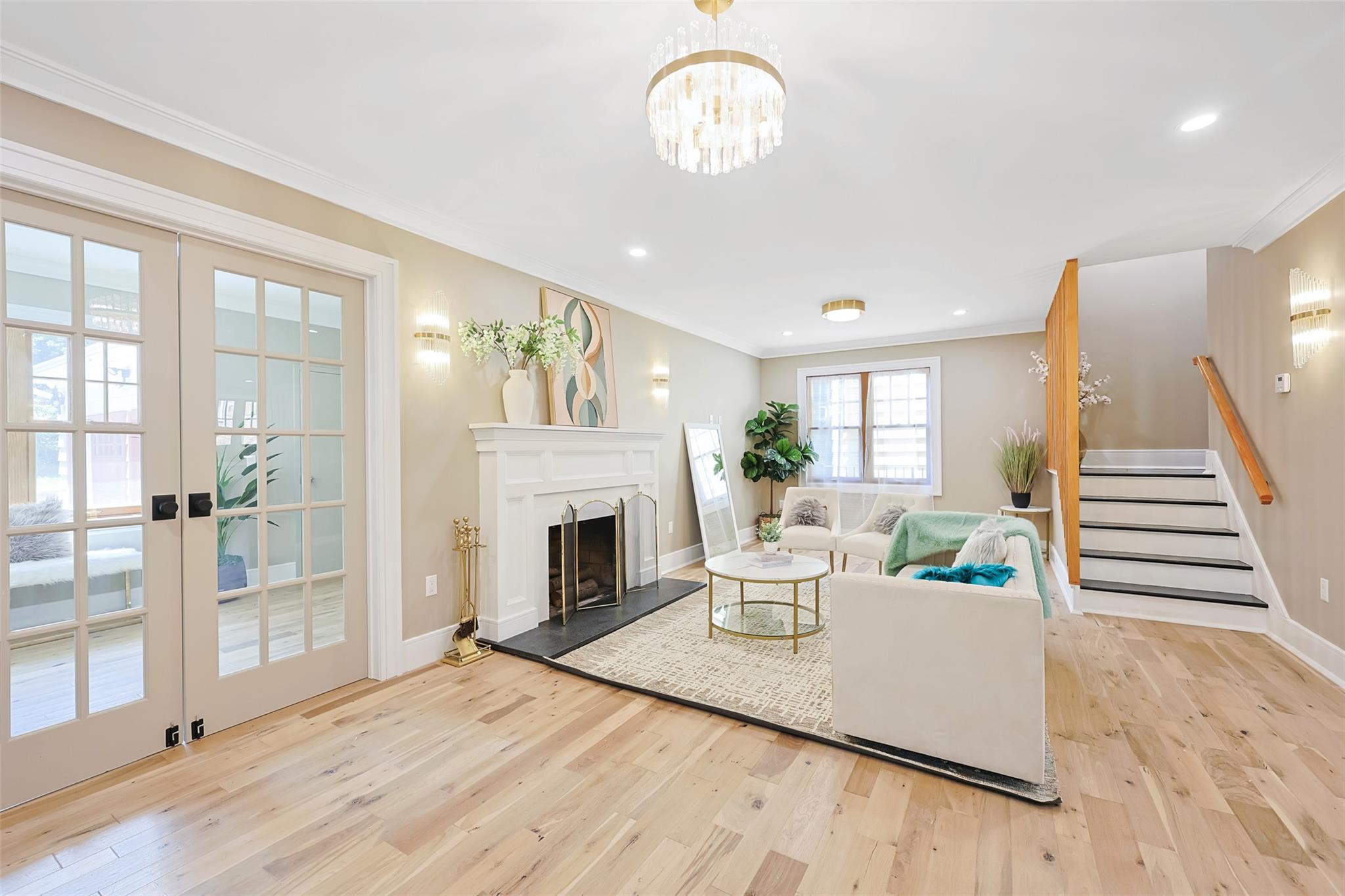 351 Hollywood Avenue, Douglaston, NY 11363