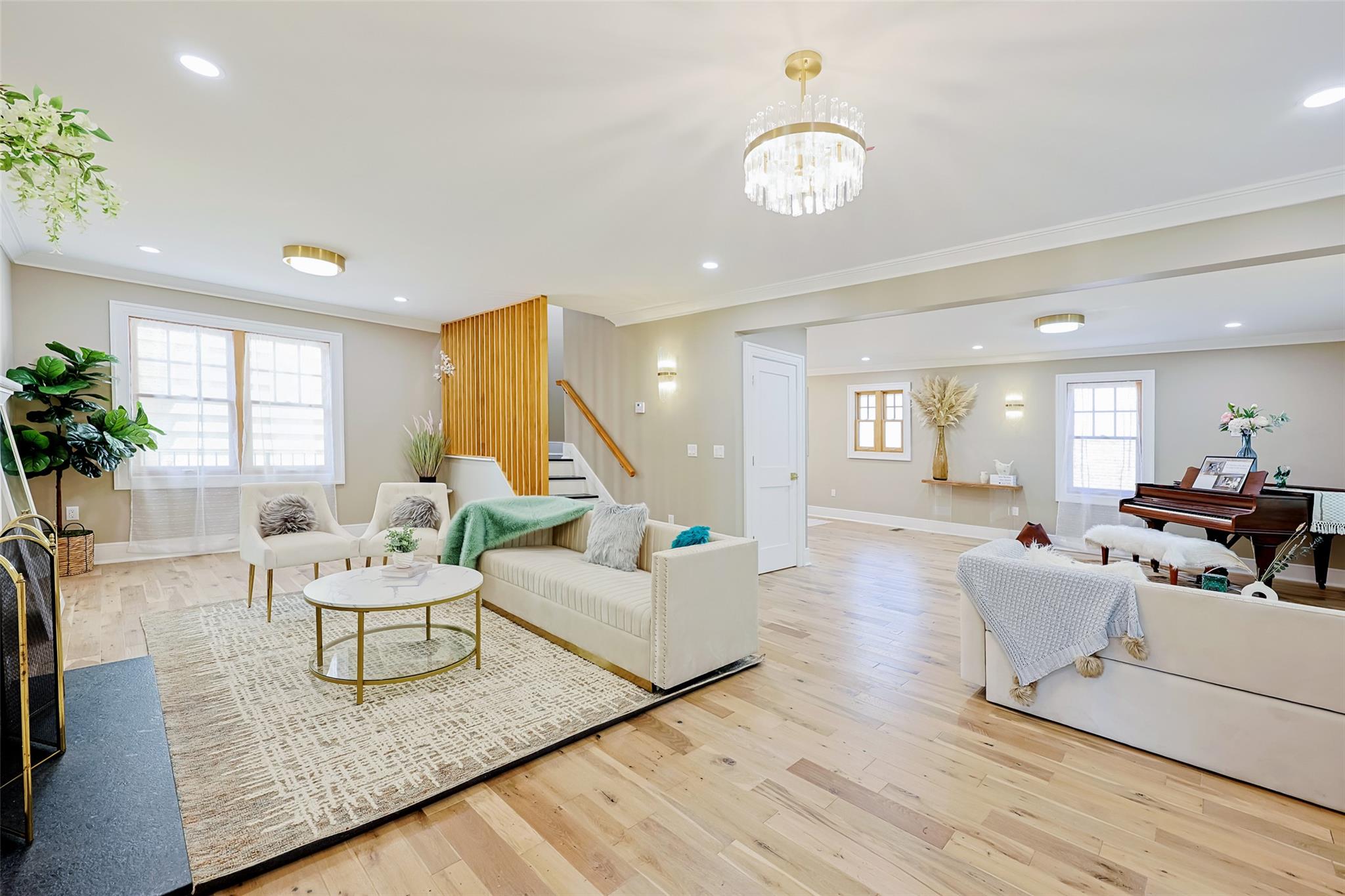 351 Hollywood Avenue, Douglaston, NY 11363