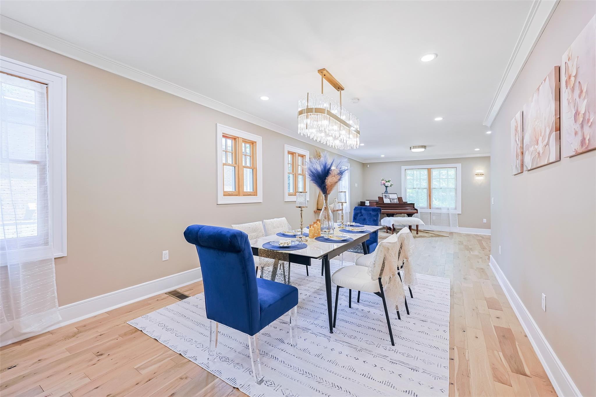 351 Hollywood Avenue, Douglaston, NY 11363