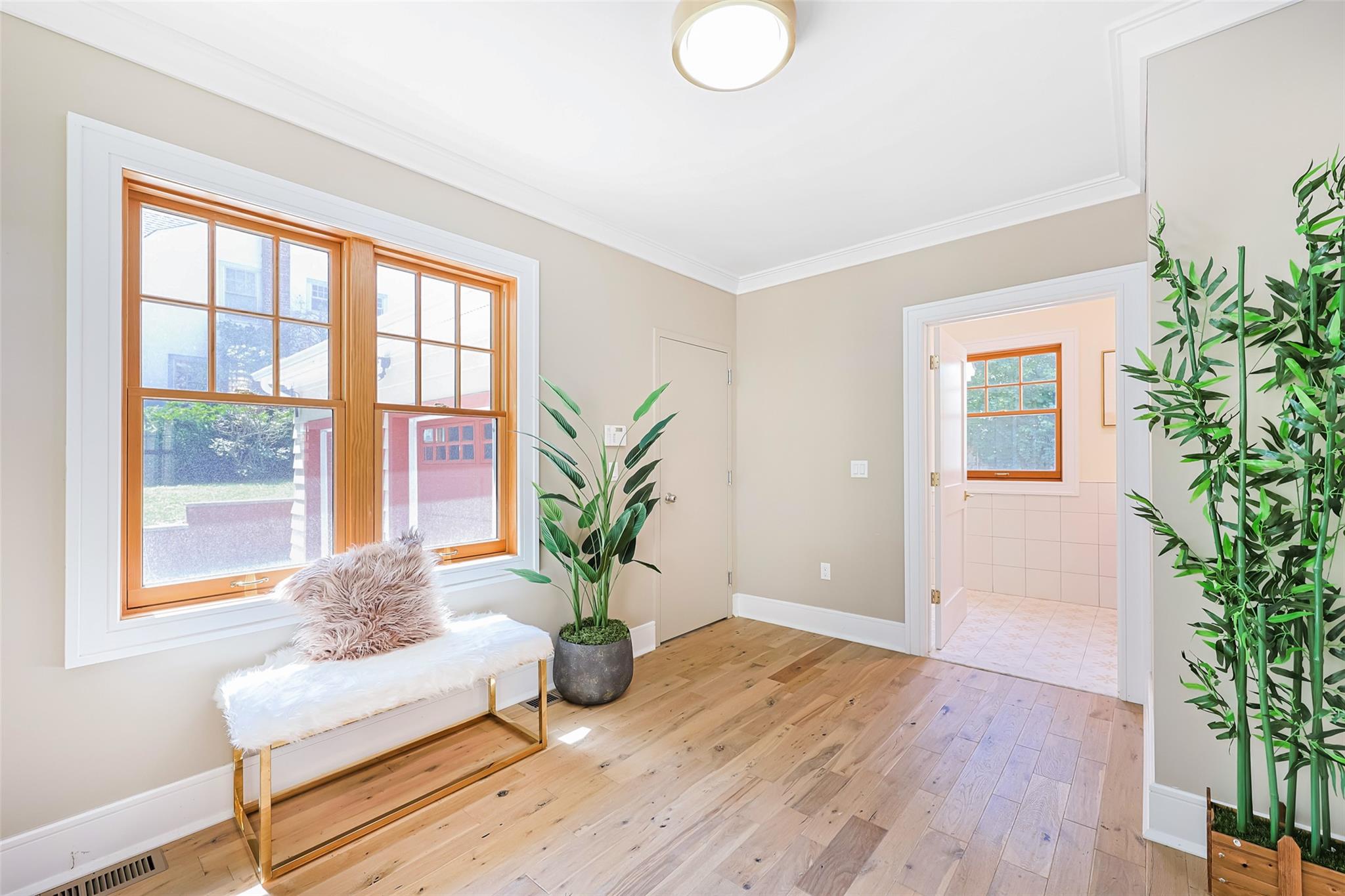 351 Hollywood Avenue, Douglaston, NY 11363