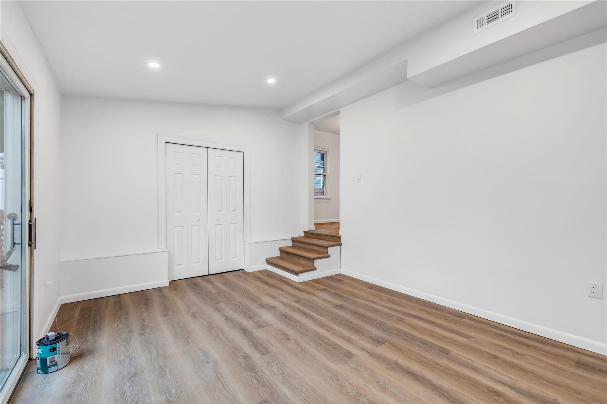 189 Jacob Street, Elmont, NY 11003